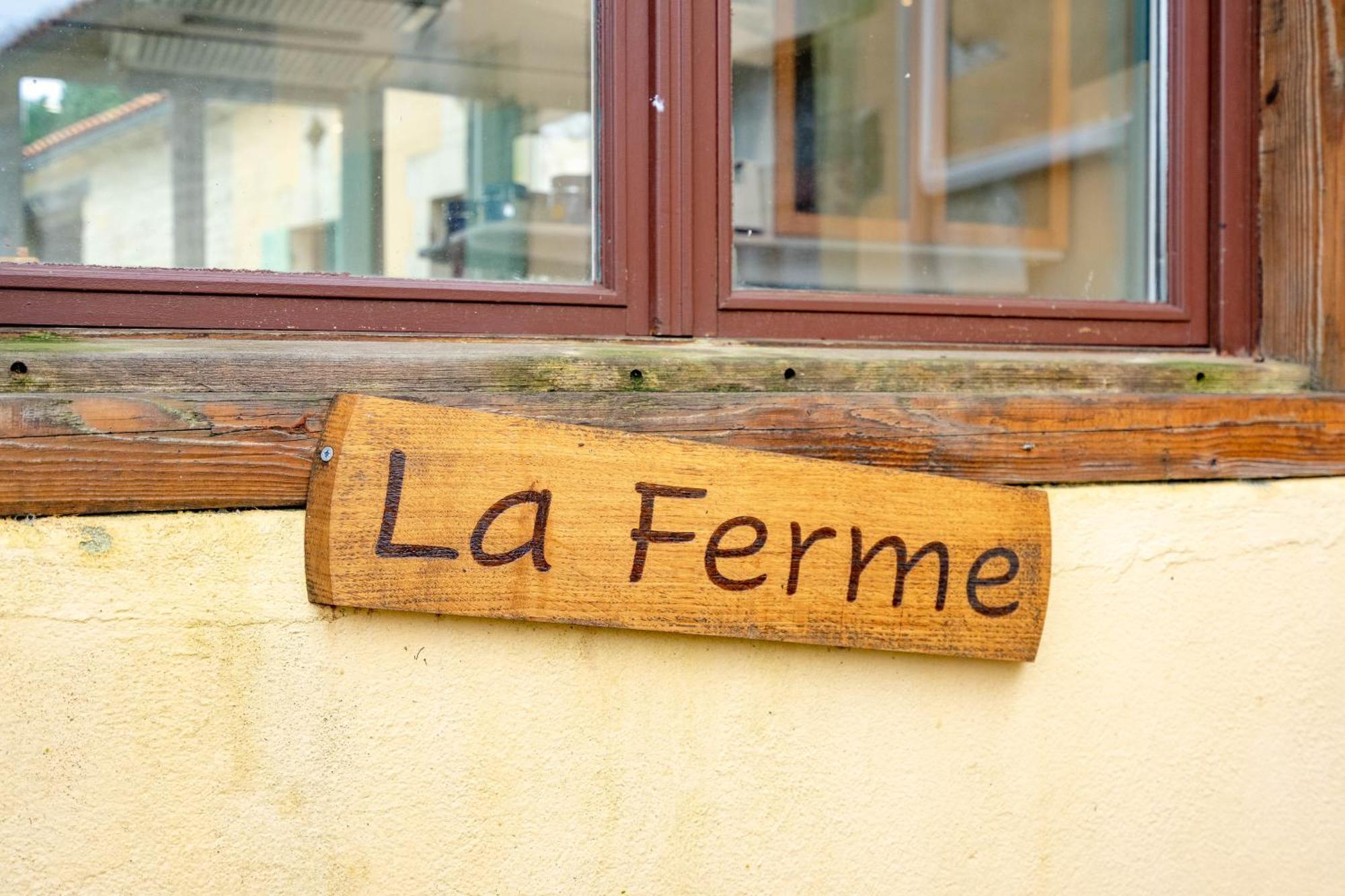 La Ferme - Gites De La Tournerie Gémozac Exterior foto